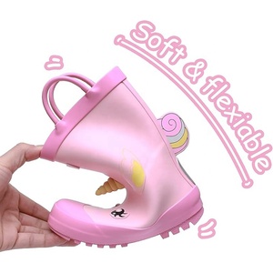 <span class=keywords><strong>Bottes</strong></span> de pluie pour tout-petits imprimées et mignonnes, <span class=keywords><strong>bottes</strong></span> <span class=keywords><strong>en</strong></span> <span class=keywords><strong>caoutchouc</strong></span> imperméables pour enfants avec poignées faciles à enfiler pour les jeux <span class=keywords><strong>en</strong></span> extérieur sous la pluie - Product Image 4