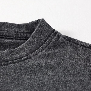T-shirt streetwear vintage en coton 100% premium, effet délavé, logo personnalisé - Product Image 3