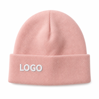 Op maat gemaakte camouflage beanies groothandel fabriek geribbelde gebreide muts aangepaste logo patch warme unisex bulk levering stretch lage minimale bestelhoeveelheid strand
