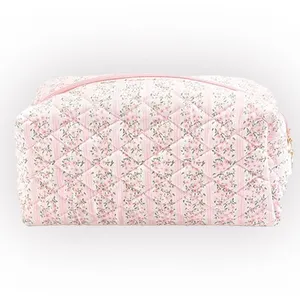 New Fashion Trend Soft Makeup Cosmetics Pouch Quilted Travel Toiletry Bag Cotton Puffy Cosmetic Bag Quilted Makeup Bag