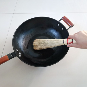 Brosse de cuisine <span class=keywords><strong>en</strong></span> poils de sorgho tissés à la main avec manche <span class=keywords><strong>en</strong></span> bois pour la cuisine domestique - Product Image 3