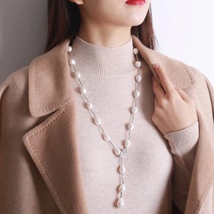 Korean Style Pearl Necklace Long Sweater Chain Leaf Pendant Imitation Pearl Women's Fashion Jewelry Gift - Product Image 3