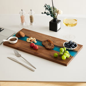 Tabla de cortar de resina y madera de nogal negro natural para servir charcutería tabla de queso con Río de resina epoxi - Product Image 5
