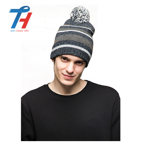 100% ACRYLIQUE Personnalisé Hommes Tricoté <span class=keywords><strong>Noir</strong></span> Crâne <span class=keywords><strong>Bonnet</strong></span> Laine Acrylique <span class=keywords><strong>Avec</strong></span> <span class=keywords><strong>pompon</strong></span> - Product Image 3