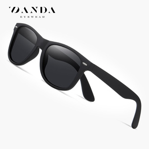 Gafas de Sol Danda Negras Polarizadas UV400 Unisex para Conducir, Viajar y Moda - Product Image 1