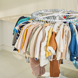 Plafarm JWPL0051 Porte-vêtements rotatif mobile grande capacité robuste à 360° avec base moderne et fonctionnelle pour chambre et salon - Product Image 4