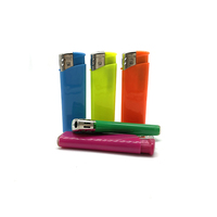 Couleur unie Europe Standard Briquet à fumer Briquet de cuisine Briquet à bougie