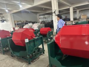 Équipement <span class=keywords><strong>professionnel</strong></span> de polissage et de meulage de tambours d'olive de 300 L pour la finition de surface et l'ébavurage des composants métalliques - Product Image 6