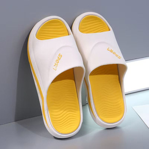 Chanclas de Verano de Moda, Lujosas y Cómodas, Personalizadas, Transpirables, de PVC, Resistentes al Desgaste, Suaves, Ligeras y Duraderas - Product Image 2