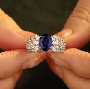 Anello in Argento S925 Placcato Oro <span class=keywords><strong>con</strong></span> Zaffiro Coltivato Artificialmente da 1,5 Carati, Gioiello di Alta Gamma Blu Reale Ovale - Product Image 4