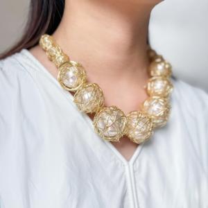Collana Girocollo alla Moda <span class=keywords><strong>con</strong></span> Grandi <span class=keywords><strong>Perle</strong></span> d'Acqua Dolce e Filo Placcato Oro 18k, Set di Gioielli per Donne - Product Image 2