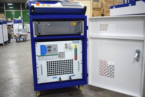 Soldadoras Láser Portátiles de Fibra Continua Mini con Función de Limpieza/Corte 3 en 1 para Metal, Acero, Aluminio 3000w 1500w - Product Image 3