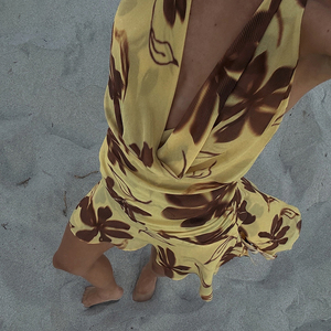 Robe en mousseline à imprimé floral de style vacances à la mer, col à volants, taille plissée, haut à bretelles, robe camisole - Product Image 4