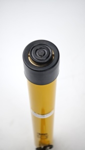Vérins hydrauliques populaires à simple effet, utilisés dans les secteurs de l'énergie, des chemins de fer, de l'exploitation minière, de la construction navale et de la pétrochimie - Product Image 1