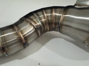 Para Husqvarna 401 125 250 <span class=keywords><strong>SVARTPILEN</strong></span> VITPILEN 2020 2021 <span class=keywords><strong>2022</strong></span> Codo Silenciador de escape de motocicleta Tubo de enlace medio deslizante modificado - Product Image 3