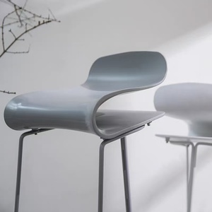 Silla de Barra de Hierro Estilo Nórdico Minimalista Color Crema, para Hogar, Bar, Sala de Estar, Isla, Cafetería, Taburete Alto de Diseño - Product Image 3