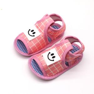 Too Much รองเท้าแตะสำหรับเด็กวัยหัดเดิน,รองเท้าพื้นนิ่มลายการ์ตูนน่ารักกันลื่นสำหรับใส่ในฤดูร้อน - Product Image 3
