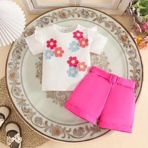 Ensemble trois pièces pour bébé <span class=keywords><strong>fille</strong></span> de 0 à 3 <span class=keywords><strong>ans</strong></span>, style estival décontracté et tendance, motif floral, écologique, haut à manches courtes, <span class=keywords><strong>ceinture</strong></span> en tissu, short - Product Image 1