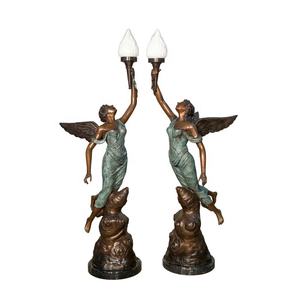 Candelabro Grande <span class=keywords><strong>in</strong></span> <span class=keywords><strong>Bronzo</strong></span> Antico Stile Francese, Scultura Moderna da Giardino, Statua di Donna, Lampada <span class=keywords><strong>in</strong></span> Metallo Fuso, <span class=keywords><strong>Statuetta</strong></span> <span class=keywords><strong>in</strong></span> <span class=keywords><strong>Bronzo</strong></span> <span class=keywords><strong>in</strong></span> Vendita - Product Image 3