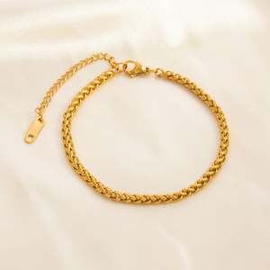 Pulsera de Joyería de Acero Inoxidable Chapada en Oro de 18k de Lujo para Mujer, Cadena y Eslabones de Acero Inoxidable Chapado de Alta Gama - Product Image 3