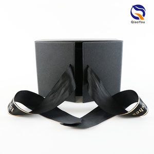 Scatole Regalo in Cartone con Chiusura a Nastro Centrale Personalizzabili con Design Gratuito per Regali - Product Image 6