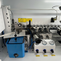 Machine à bordurer automatique CNC RG550S pour la fabrication de portes d'armoires, machine à bordurer pour le bois, les meubles et les panneaux de fibres.