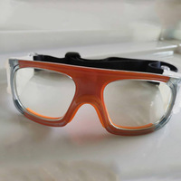 Lunettes de protection de sport multicolores pour le Nouvel An Lunettes de basket-ball et de football anti-collision avec soulagement de la myopie PC rouge