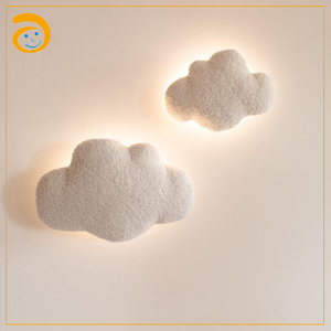 Lámpara de Pared de Felpa Suave con Forma de Nube para Dormitorio de Bebé - Linda Decoración de Globo Aerostático con Osito de Peluche - Product Image 6