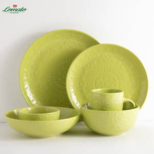 Platos de cena de cerámica hechos a mano de grado comercial Color sólido Ecológico Diseño de lujo en relieve personalizable para restaurantes - Product Image 1