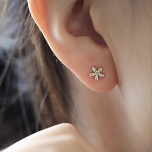 CANNER Mini Boucles d'oreilles clous coréennes petites fleurs en argent sterling S925 couleur or 18 carats, boucles d'oreilles flocon de neige pour adolescentes, bijoux - Product Image 1