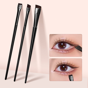 Pinceau fin pour sourcils et yeux, ultra fin, plat, pour le <span class=keywords><strong>contour</strong></span>, la précision, la définition, petit pinceau angulaire, pointu, fin, pour le maquillage des yeux, pinceau unique - Product Image 1