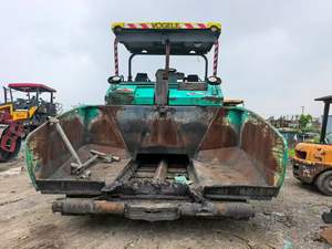 Machine à paver Vogel Super 1603-2L d'occasion de haute qualité, d'origine allemande, épandeur d'asphalte, trémie de 14 tonnes, capacité de 600 tonnes/h - Pavage d'aéroport - Product Image 5