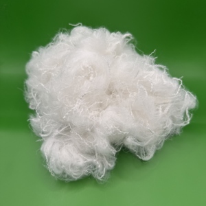 <span class=keywords><strong>Fibre</strong></span> de polyester recyclée en microfibre 1.4D 32mm, blanc brut, pour rembourrage et non-tissés, fourniture fiable d'usine - Product Image 1