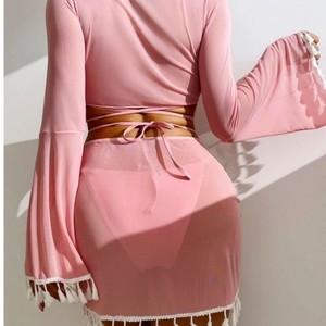 Nouvel ensemble quatre pièces conservateur européen et américain 2025 – Blouse en mousseline unie <span class=keywords><strong>à</strong></span> col en V avec pompons et jupe courte en maille, style bikini - Product Image 5