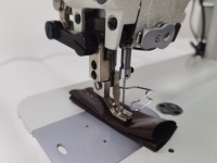 Machines à coudre électroniques GC0330AD3 TYPICAL pour cuir avec pied marcheur