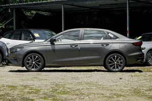 Geely Emgrand L Hi.P 2024-2025, berlina elettrica per adulti, auto intelligente con interni in pelle, versione elettrica usata Euro VI - Product Image 5