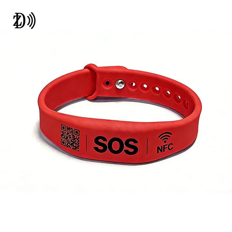 สีแดง