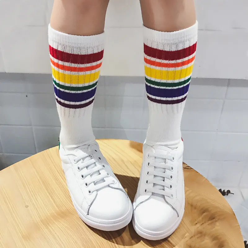 Calcetines de fútbol para niños y niñas, medias largas de algodón hasta la rodilla con colores del Arcoíris a rayas, color blanco, para la escuela, de 1 a 10T