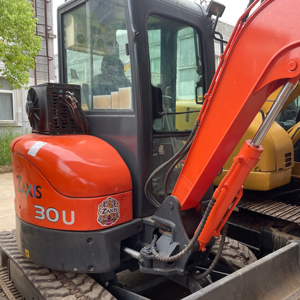 รถขุดตีนตะขาบไฮดรอลิกดั้งเดิมใช้ Zx70 Zx35u Zx80 Zx30u จากญี่ปุ่น Zx75 3ton Zx60 - Product Image 1