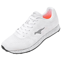Nouveau printemps hommes et femmes chaussures de course de sport pour l'entraînement sur piste professionnel saut en longueur étudiant standouts dans le sport