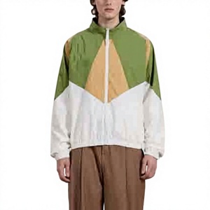 Chaqueta de hombre con bloques de color, estilo racer, cortavientos, de poliéster, con cierre de cremallera, cuello alto, informal, para otoño, corte regular, diseño empalmado - Product Image 1