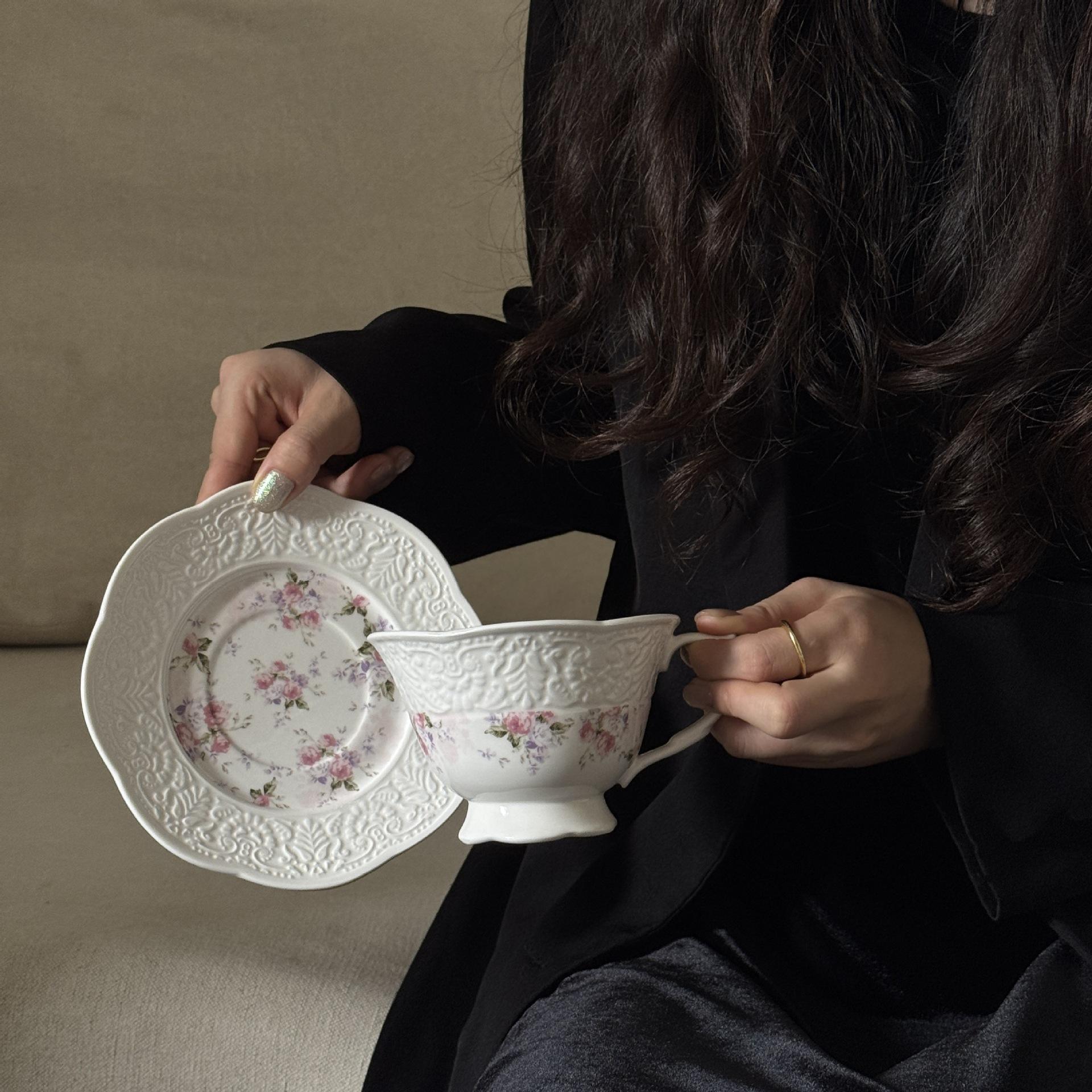 Flower petal and leaf cup and plate, 300ML