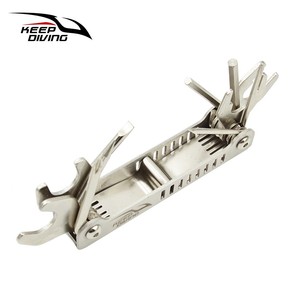 เครื่องมืออเนกประสงค์ 13-in-1 สำหรับดำน้ำแบบสกูบา ยี่ห้อ Keep Diving ทำจากสแตนเลส ใช้สำหรับซ่อมแซมและบำรุงรักษาอุปกรณ์ดำน้ำ พร้อมระบบลมอัดแรงดันสูง - Product Image 1