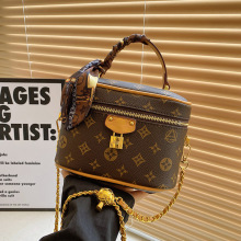 <span class=keywords><strong>Sac</strong></span> à <span class=keywords><strong>main</strong></span> de luxe en cuir PU géométrique avec chaîne, <span class=keywords><strong>sac</strong></span> de soirée pour <span class=keywords><strong>femme</strong></span>, <span class=keywords><strong>sac</strong></span> à bandoulière élégant au design raffiné - Product Image 2