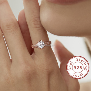 Anillo Chapado en Oro Rosa de 18K Certificado VVS1 D Color 1Ct Moissanite the <span class=keywords><strong>Milky</strong></span> Way, Plata de Ley 925, Joyería Fina para Boda para Mujer - Product Image 5