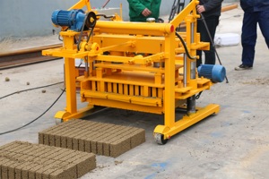 Hot Selling Kunden spezifische Qt40-3a ineinandergreifende Ziegel maschine Mobile Hohl block herstellungs maschine - Product Image 4