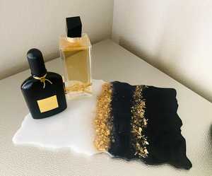 Elegant Epoxy Resin Tray Unique Handmade Design Ideal for Gifting or Home <b>Decoration</b> - Product Image 3