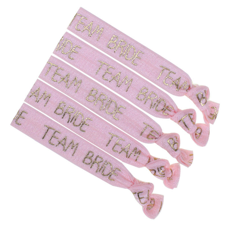 ชมพู - บี