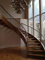 Escalier en spirale transparent, marches en verre feuilleté de sécurité, escalier courbé cristallin