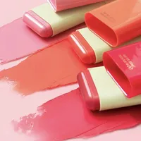 Stick de blush crème minéral On the Glow, fini naturel et soyeux, couleurs rouge, rose, orange pour le visage